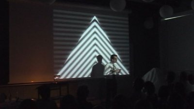 011.jpg